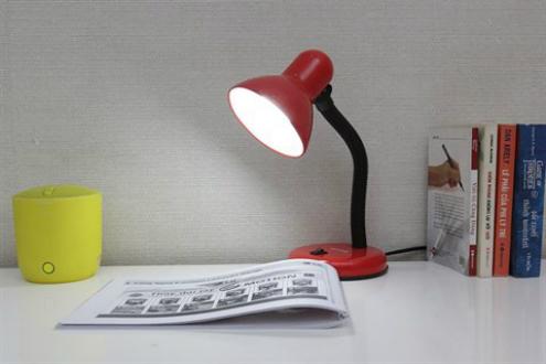 Dien Quang Dq Dkl03 Bw Table Lamp (Iron Reflector, Red and Black, Yellow Light Bulb, Plugs Directly into the Power Supply)