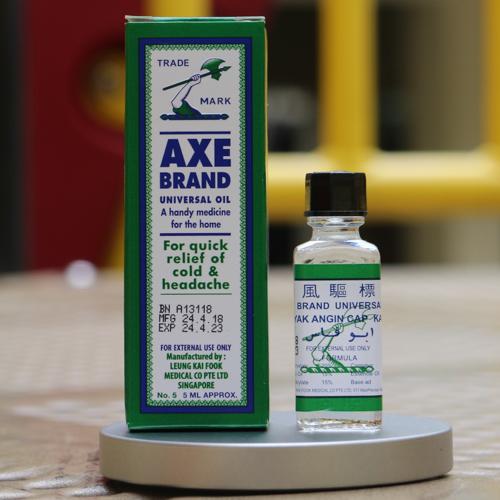 Dầu gió Axe Brand Universal