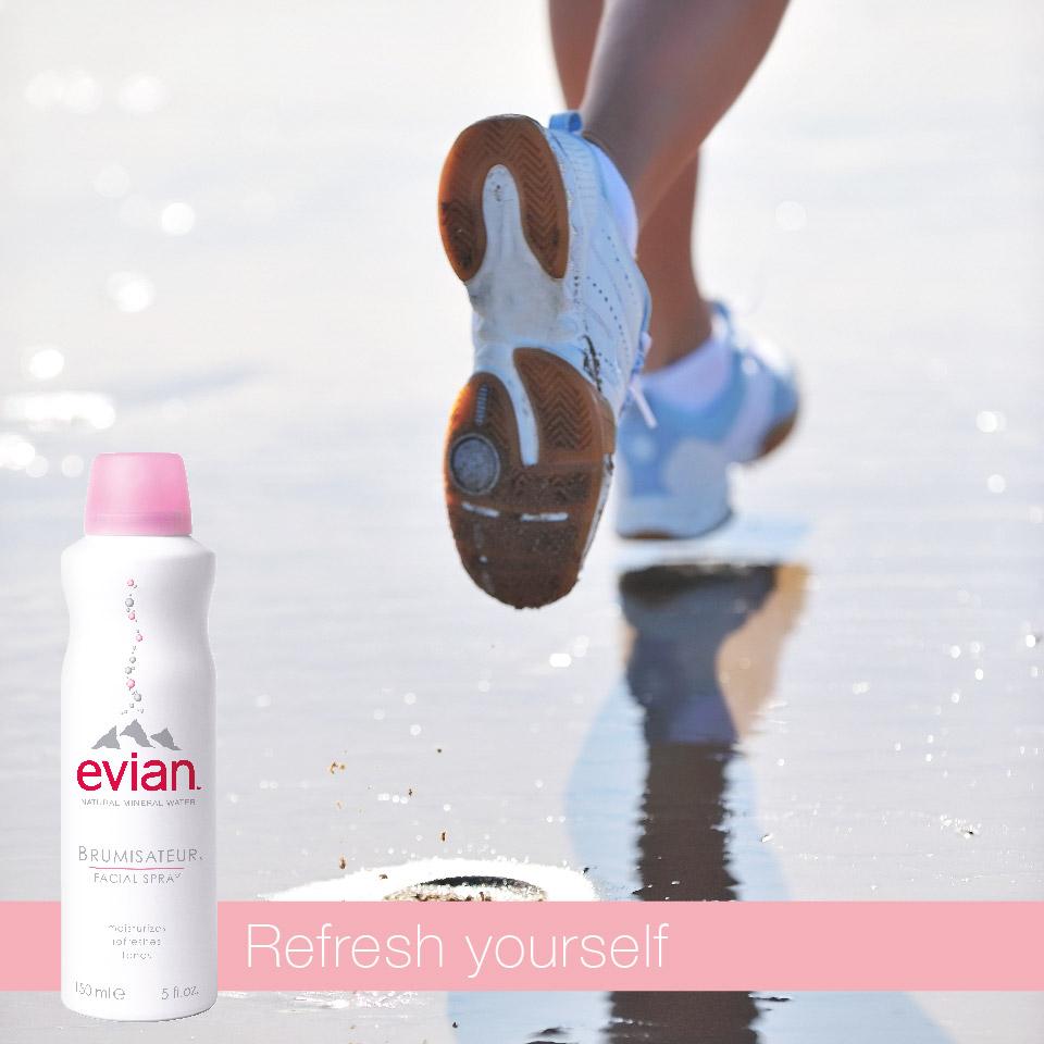 [HCM]Nước xịt khoáng EVIAN 300ml