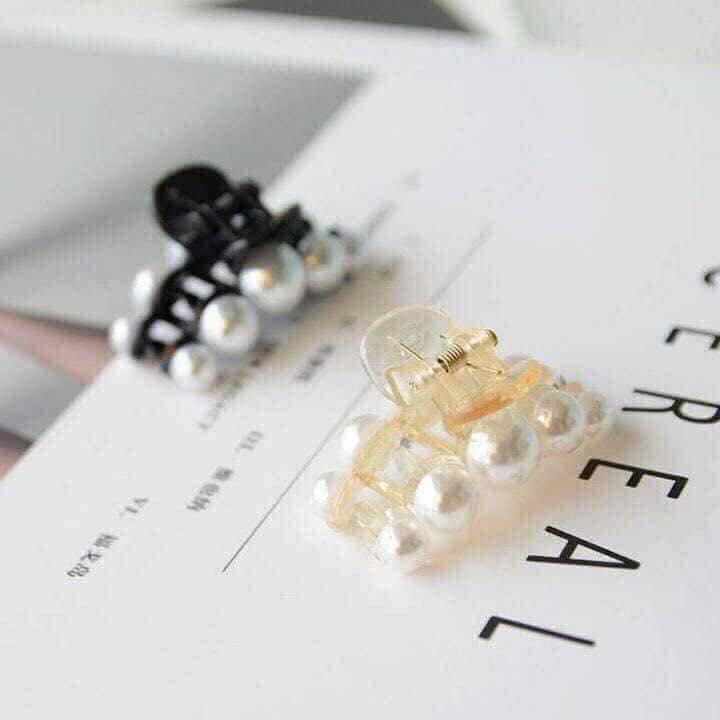 Set 2 kẹp tóc ngọc trai