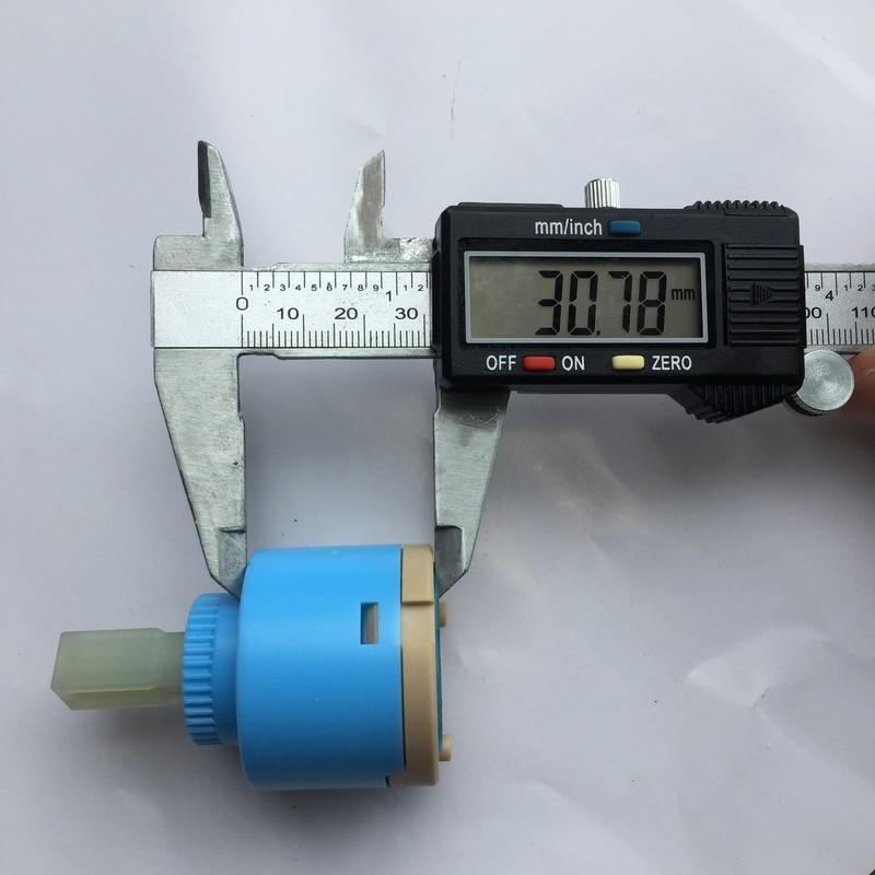 Lõi, óc sen nóng lạnh phi 40mm chân phẳng