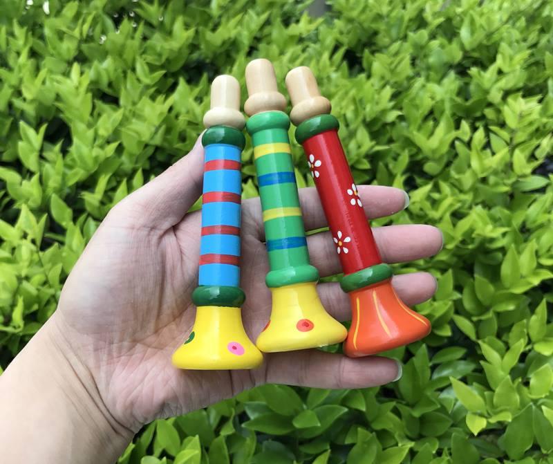 kèn tập thổi để luyện hơi cho trẻ em