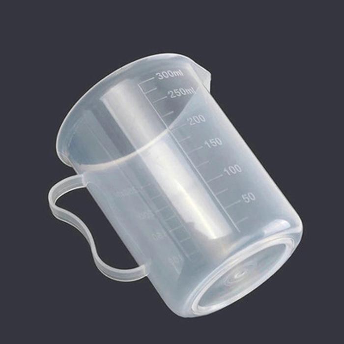 [HCM]Bộ 4 Ca Đong Nhựa Pha Chế Trà Sữa 300ML