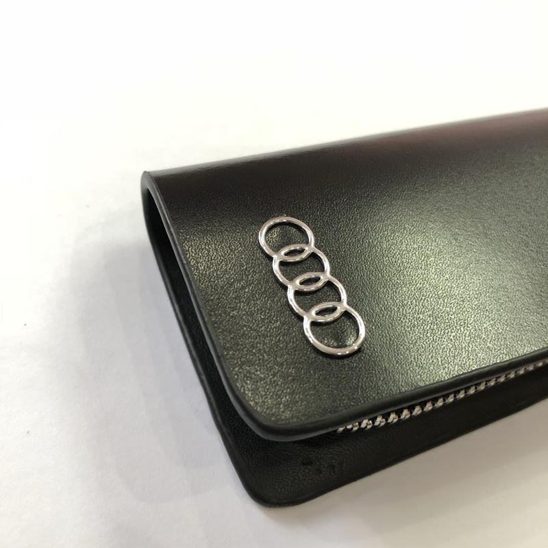 Bao da chìa khóa ô tô logo xe Audi (Màu Đen)