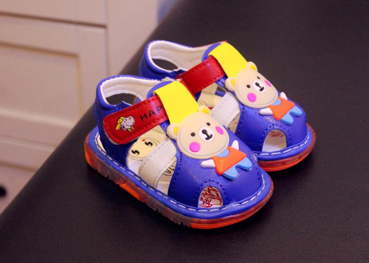 Sandal gấu cho bé trai tập đi có đèn - xanh
