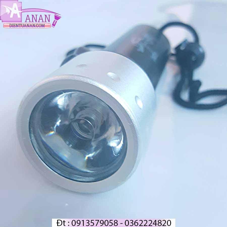[HCM]Đèn Pin Cầm Tay Lặn Biển 100m