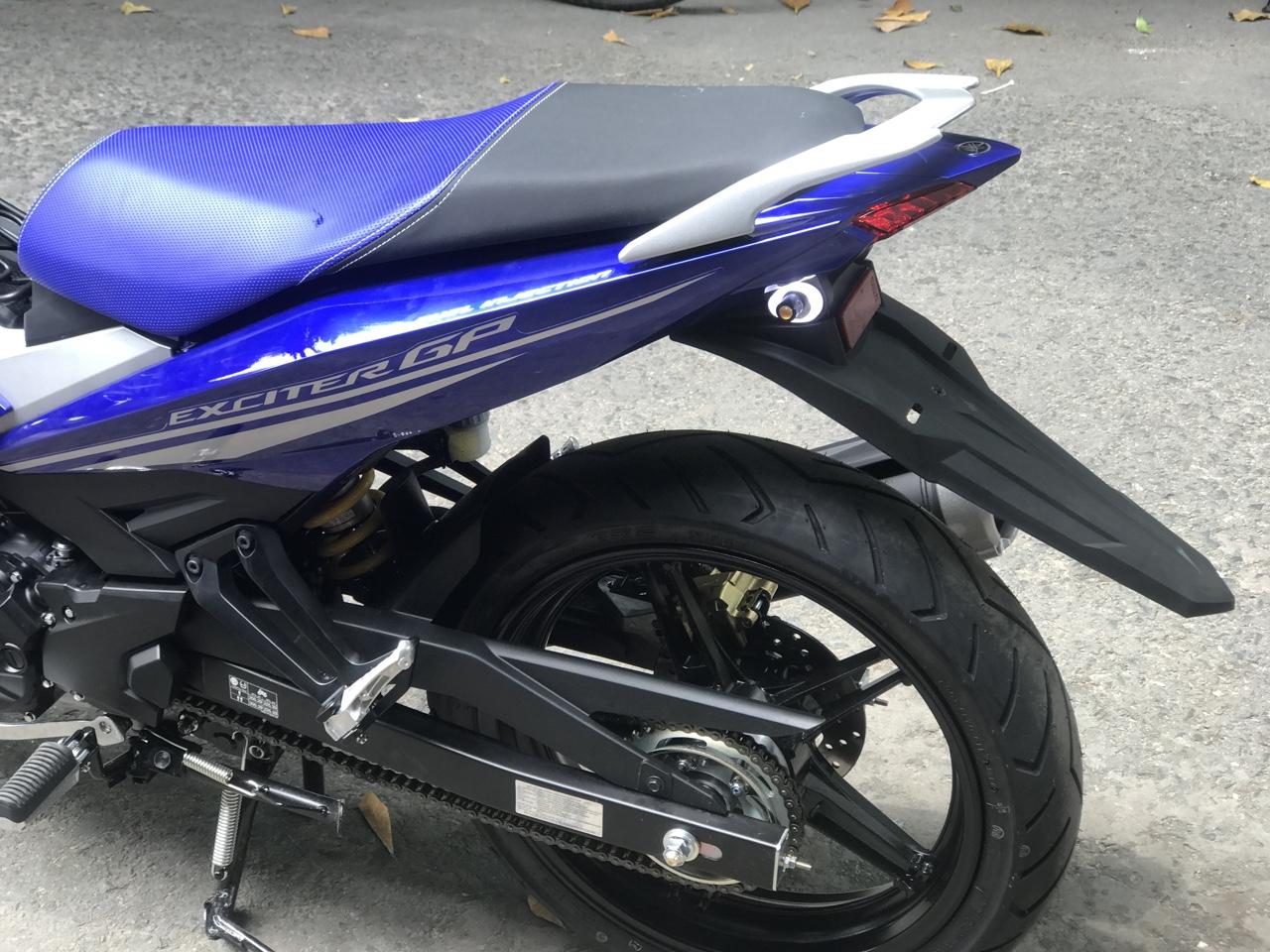 [HCM]DÈ SONIC CACBON CÓ LOGO LED CHO EXCITER 150/ WINNER