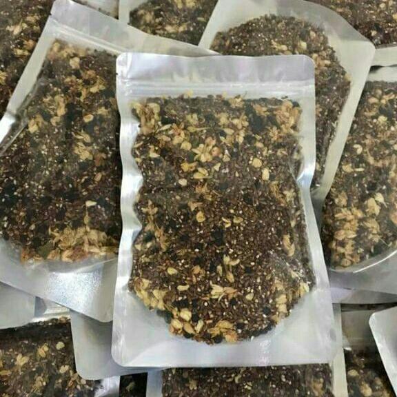 Trà 4 vị gồm: gạo lức, đỗ đen, đỗ đỏ, hoa nhài