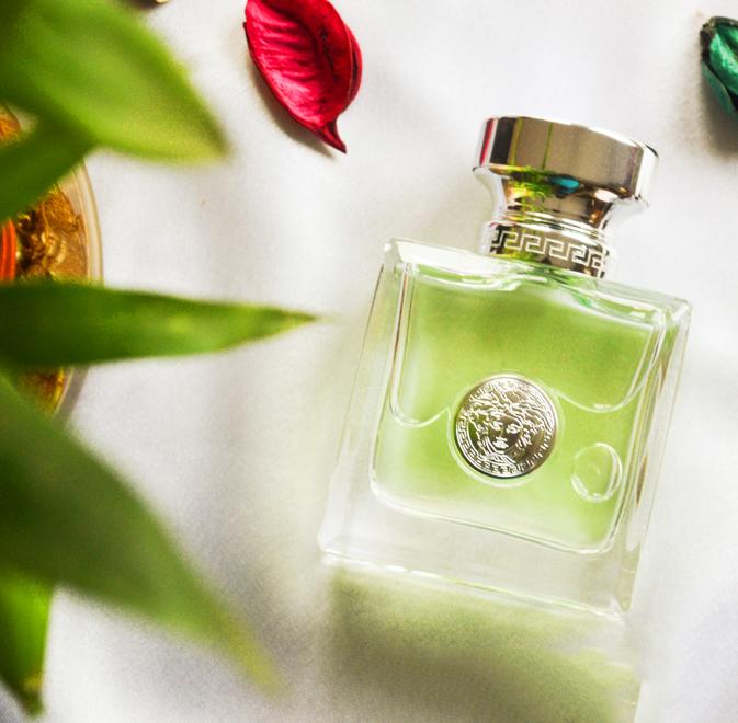 Nước hoa nữ V.E.R.S.A.C.E Versense Eau De Toilette 5ml