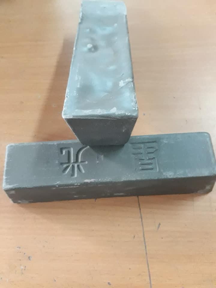 Sáp Xanh Nhạt đánh bóng  910 gam/ cục