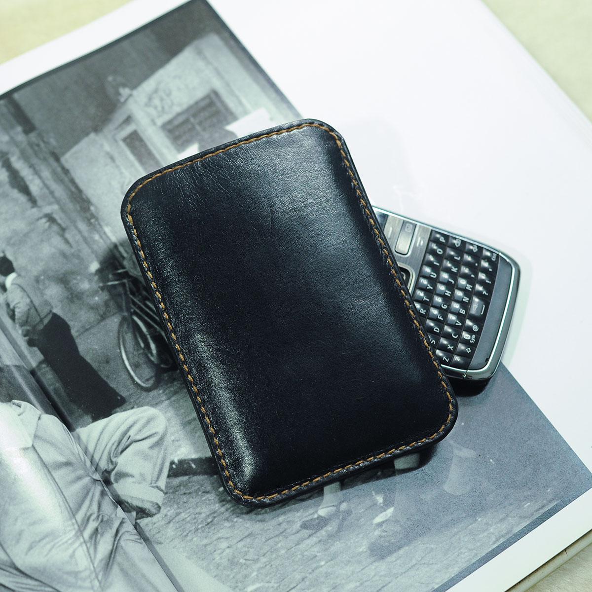 Bao da handmade cho điện thoại Nokia E72 - Bao da Mino Crafts VI362
