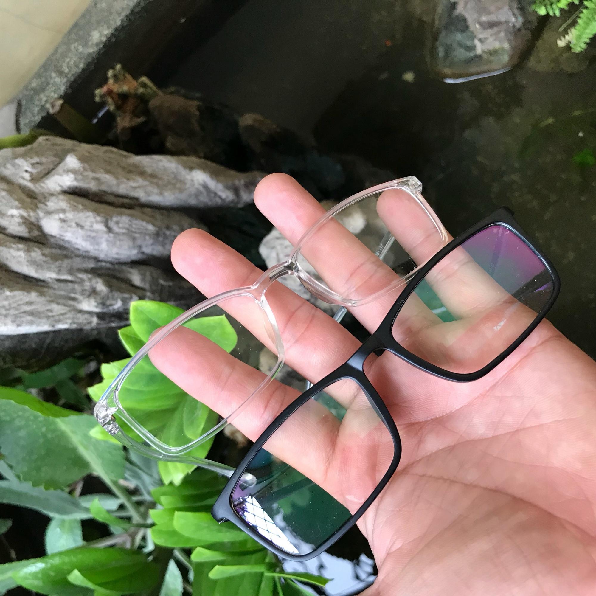 Mắt Kính Vuông Gọng Dẻo