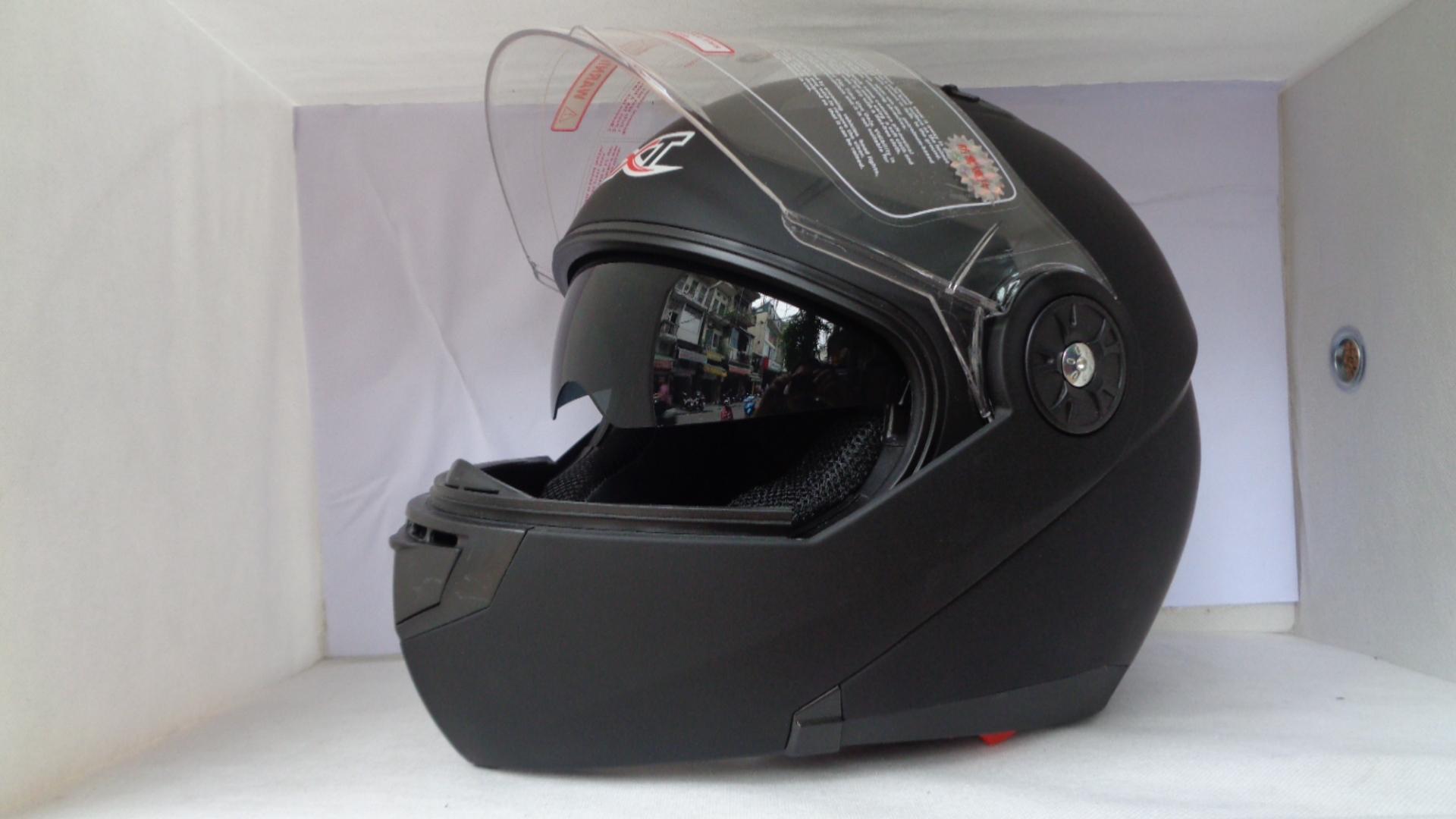 Mũ bảo hiểm gxt 2016 lật hàm - huyền anh