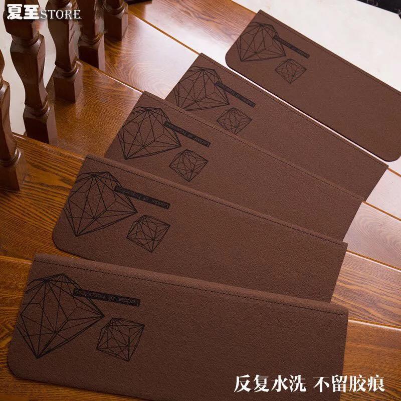 Thảm chống trơn trượt có dạ quang cho cầu thang