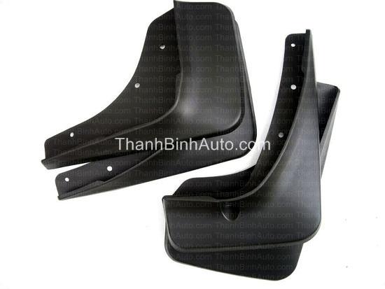 [Hỗ trợ lắp đặt khách Hà Nội] Chắn bùn xe Nissan Sunny