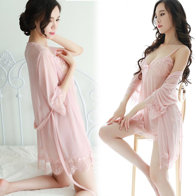 V05 Váy ngủ hồng nhạt