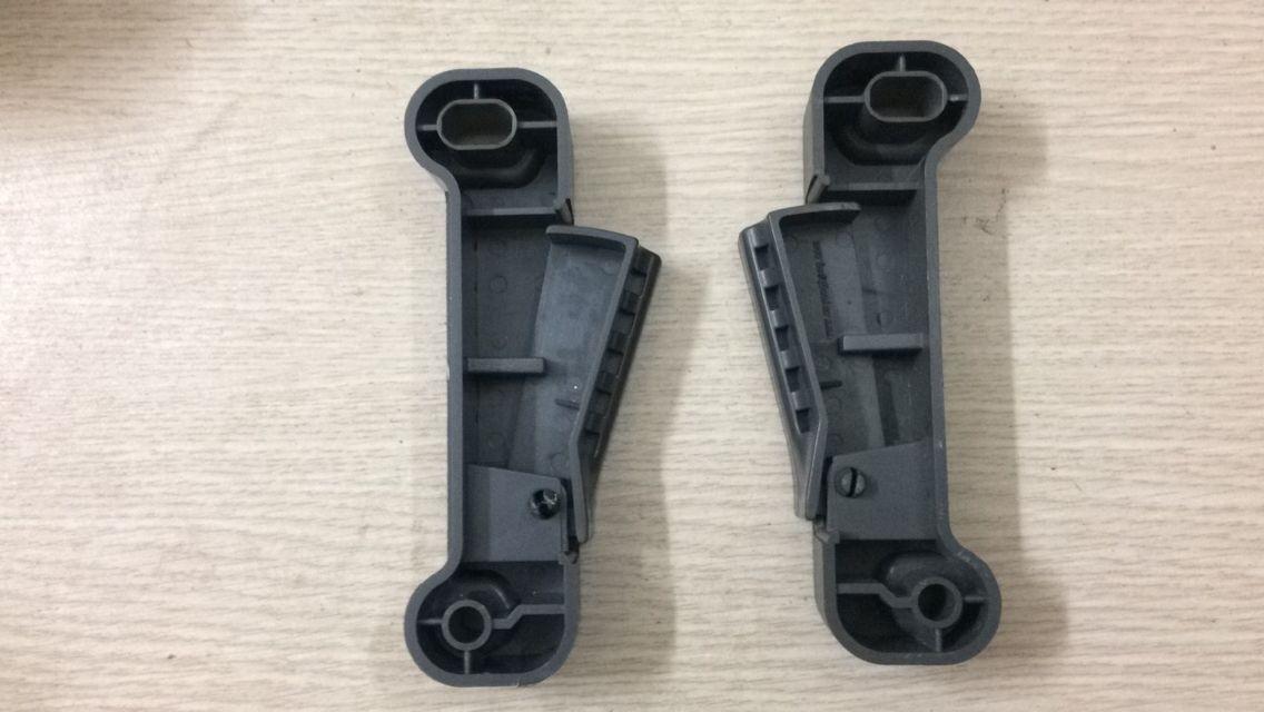 Tay mở cửa lùa trong Suzuki Carry & 5 tạ