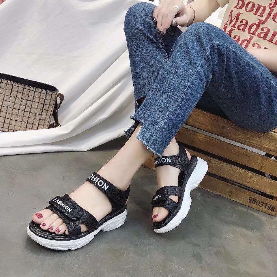 Sandal nữ quai ngang