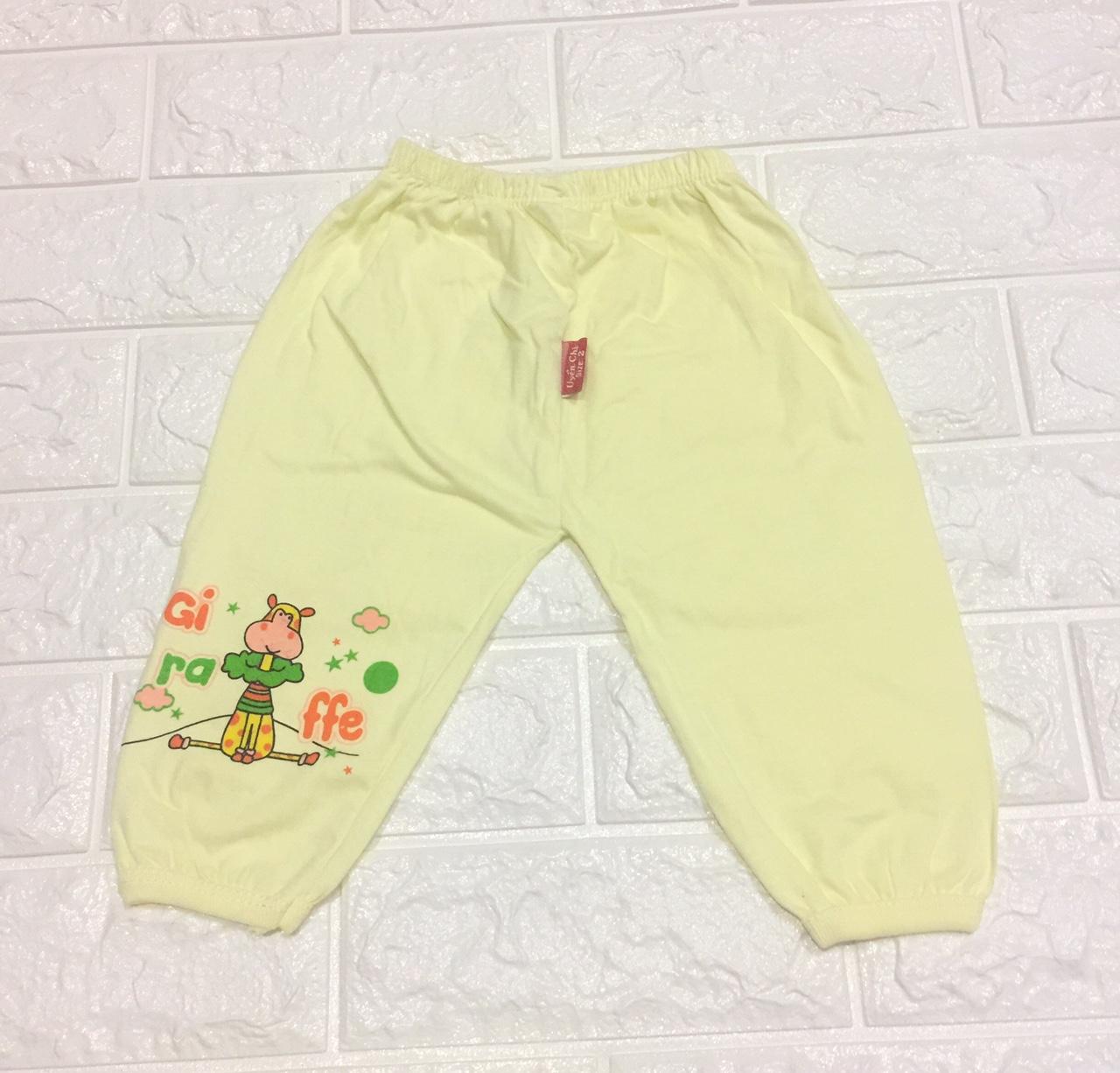 Quần chục trẻ sơ sinh Carter