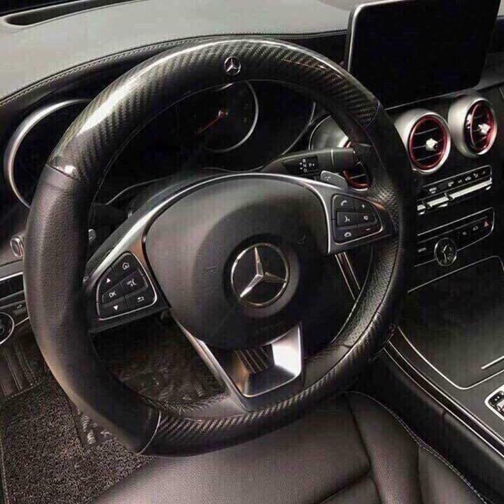 Bọc vô lăng carbon Mercedes Benz
