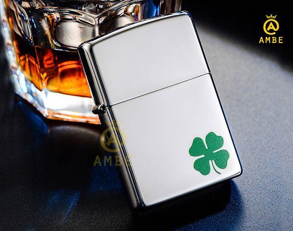 Bật lửa Zippo 24007 cỏ 4 lá may mắn