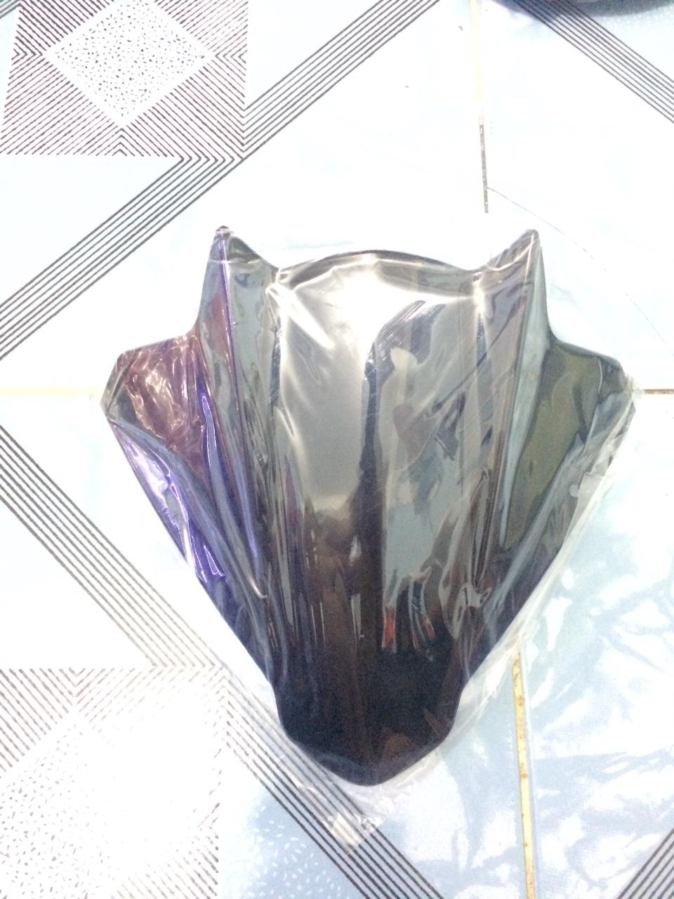 Ốp đầu đèn cho xe Sirius và Exciter 135 màu đen bóng
