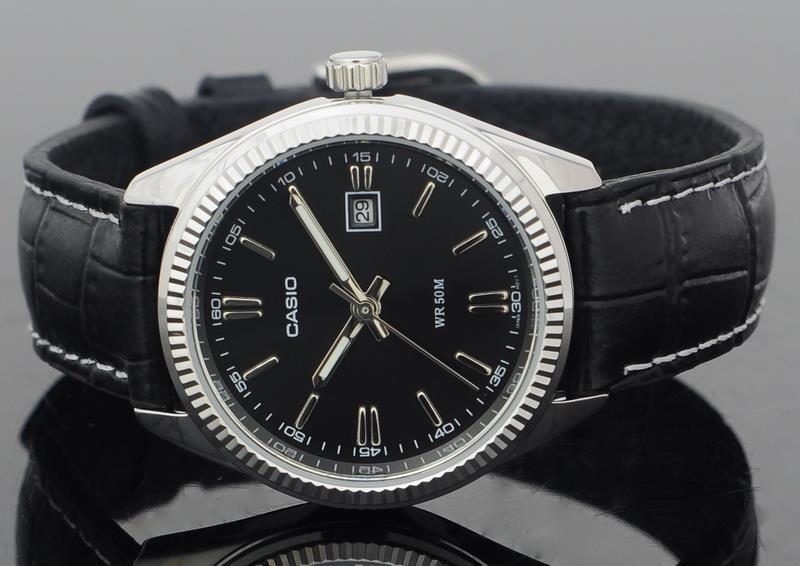 Đồng hồ nữ dây da Casio Anh Khuê LTP-1302L-1AVDF
