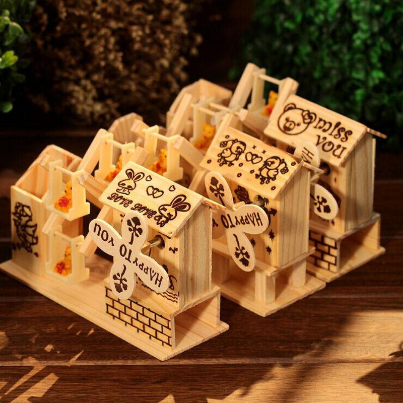 Hộp Đựng Bút Phát Nhạc Bằng Gỗ