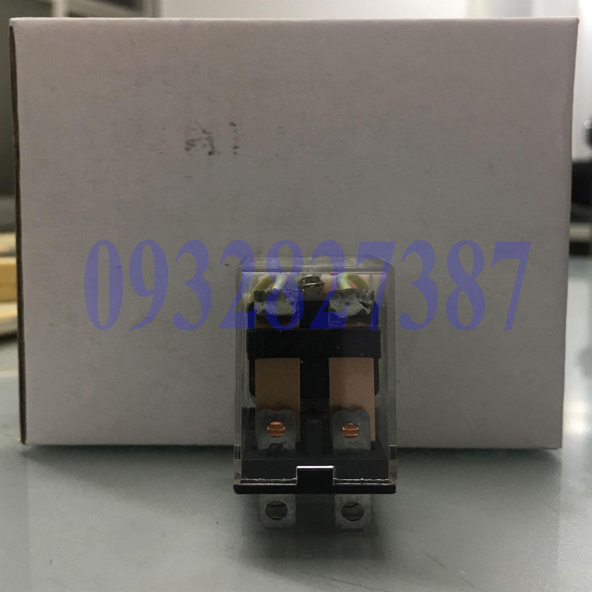 Relay trung gian  LY2N -220VAC