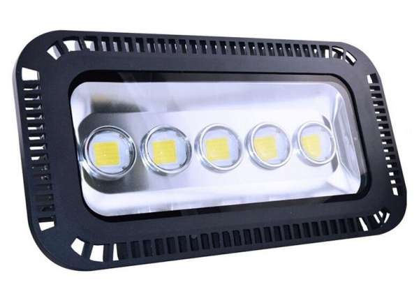 ĐÈN PHA LED KÍNH LÚP 250W