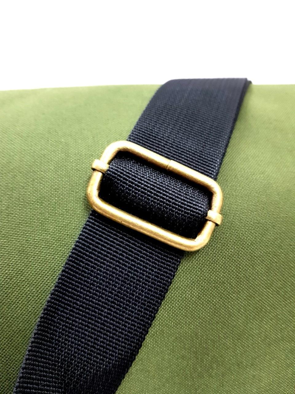 [HCM]Túi đeo chéo thời trang nam nữ công sở AVUH(Size 27x37)