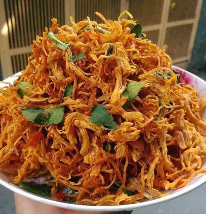 [HCM]( GIÁ SỈ ) 1KG Khô gà sấy lá chanh siêu ngon, siêu rẻ, chất lượng, sỉ, dạo, ăn vặt, ăn liền, ăn là ghiền, ngon, rẻ, combo, nhà làm, hot, mứt, tết, heo, bò, cá