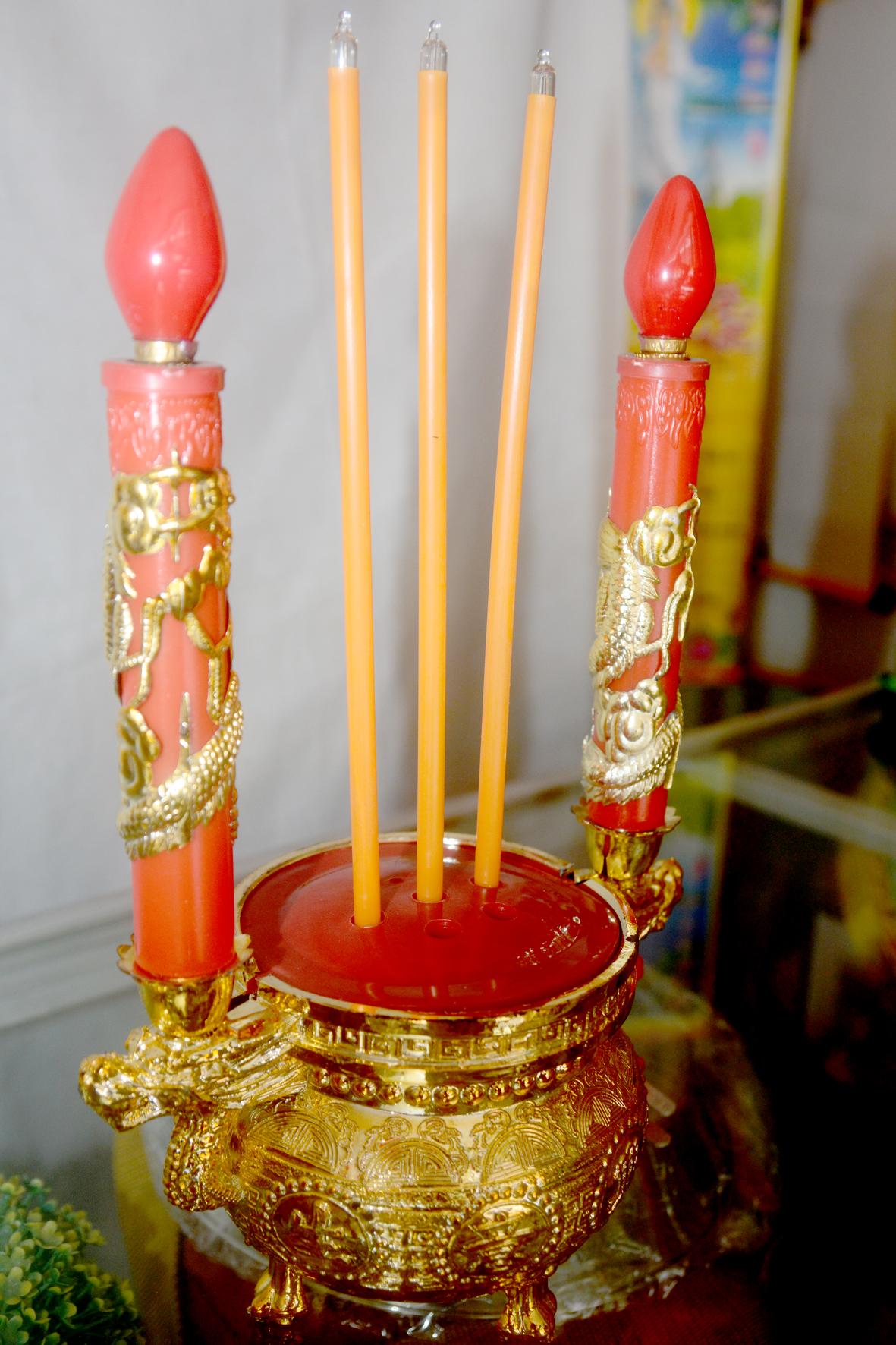 Lư hương cắm điện tròn cao 30cm