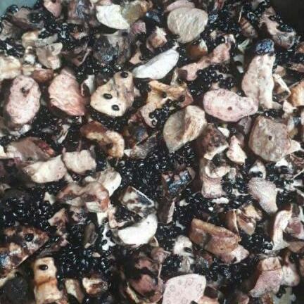Hà thủ ô đã chế đậu đen 1kg