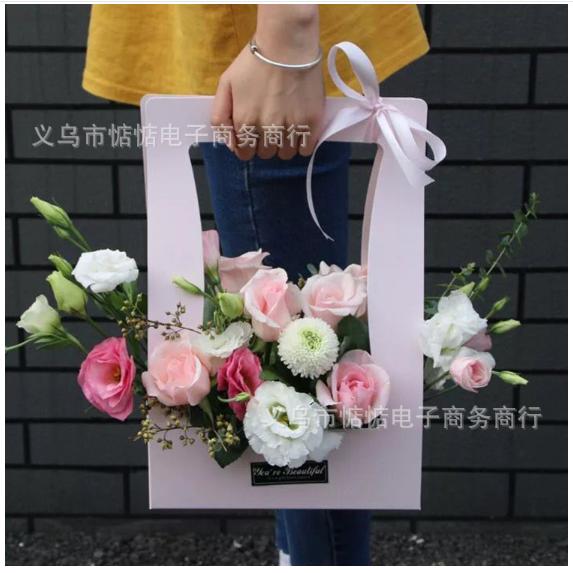 [HCM]Hộp giấy cắm hoa