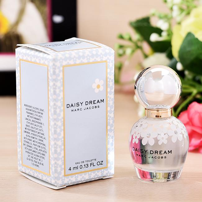 Nước hoa nữ MARC JACOB Daisy Dream Eau De Toilette 4ml