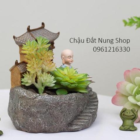 Chậu kiểu Chú tiểu bên cổng chùa, Chậu trồng cây, Chậu hoa, Chậu đẹp, Chậu tiểu cảnh, Chậu đất nung, chậu đáng yêu, Chau trong cay