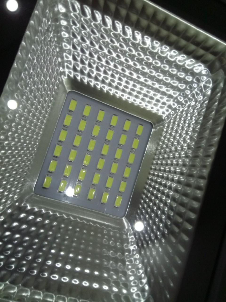 Đèn Pha Led IP66 Siêu mỏng, siêu sáng 30W (Ánh Sáng Trắng)
