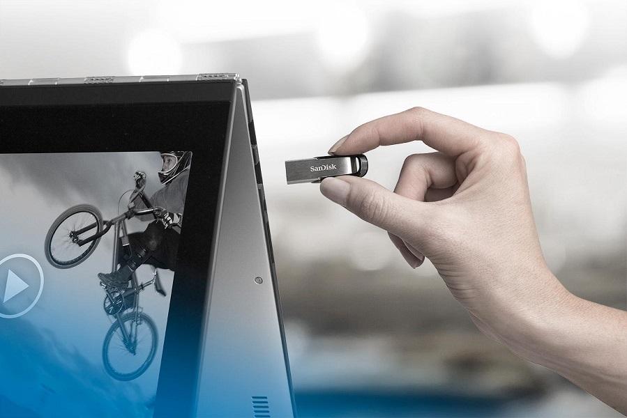 USB 3.0 SanDisk CZ73 Ultra Flair 32GB