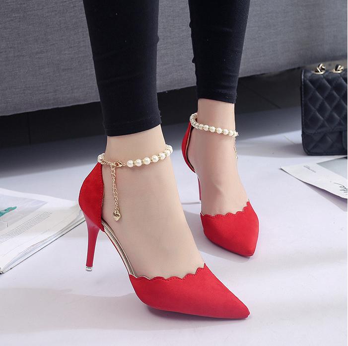 Giày cao gót điệu đà dành cho nữ