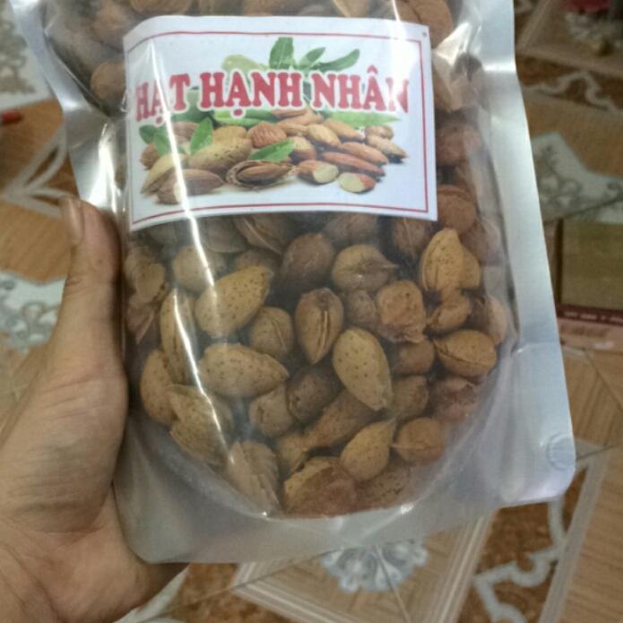 Hạt hạnh nhân 1kg.