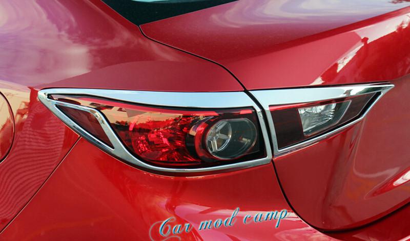 Ốp trang trí đèn hậu Mazda 3 2015-2018