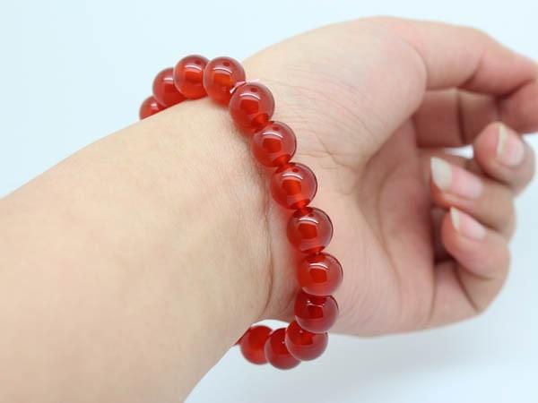 Vòng tay đá Mã Não phong thủy (Đỏ)