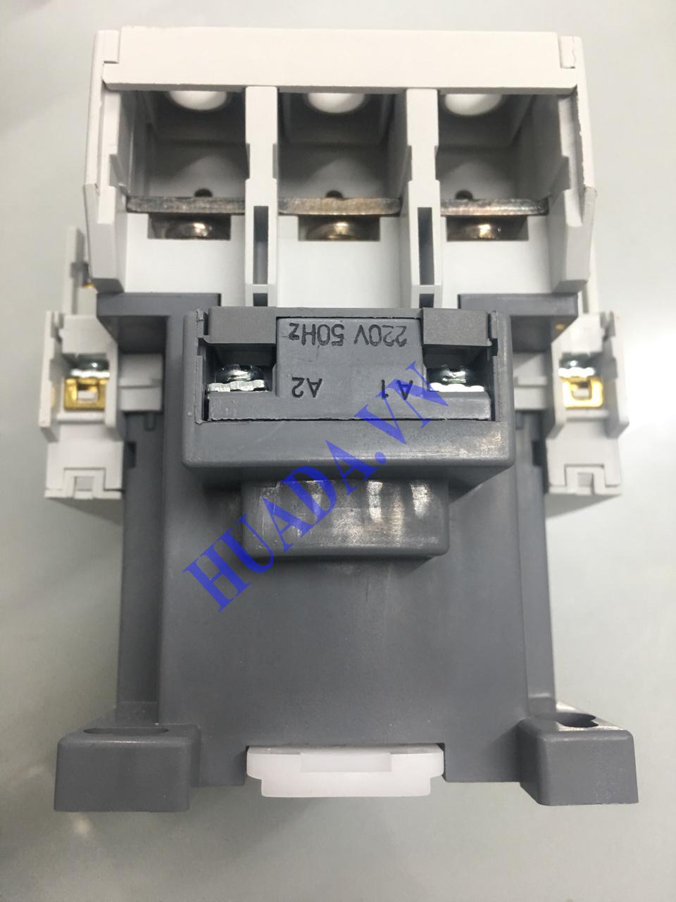 Khởi động từ GMC 32A - coil 380V  