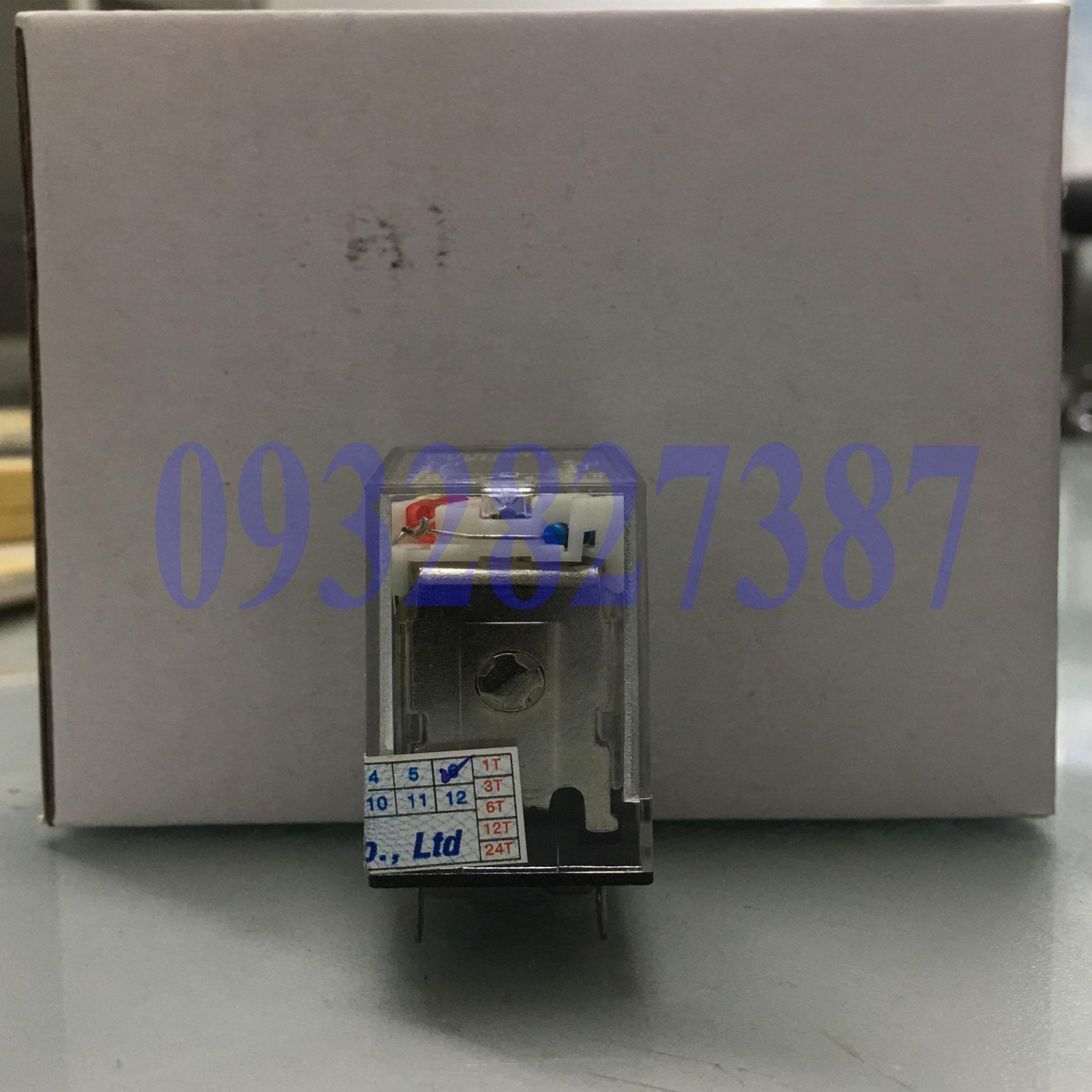 Relay trung gian  LY2N -220VAC