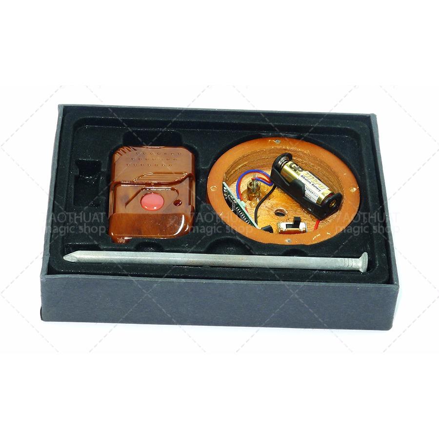 [HCM]Đạo cụ ảo thuật cao cấp: đập đinh ( đinh remote ) + dvd hướng dẫn