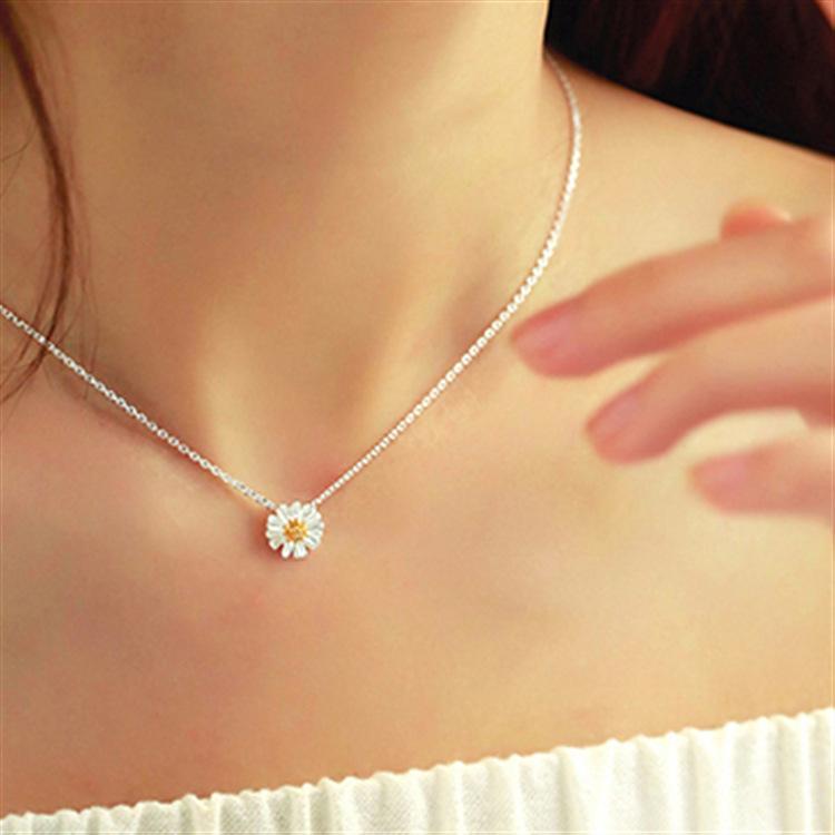 Dây chuyền cúc họa mi nhẹ nhàng thanh lịch