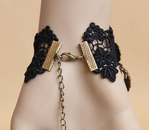 Vòng tay choker đá đen dự tiệc
