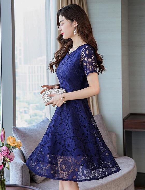 Đầm Xòe Ren Cổ Tim V-D0KN8 (Xanh)
