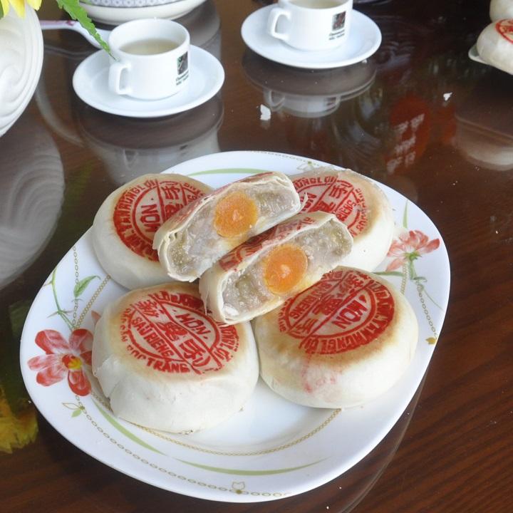BÁNH PÍA KHOAI MÔN SẦU RIÊNG 300G